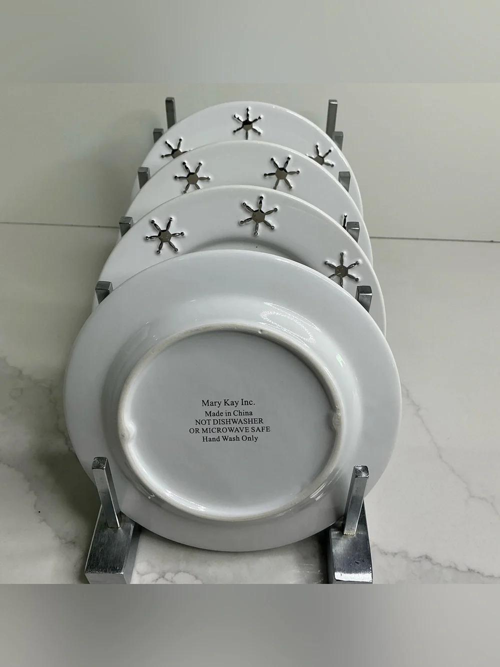 4 Snowflake Plate Set, Winter White & Chrome Mary Kay inc. Collectibles